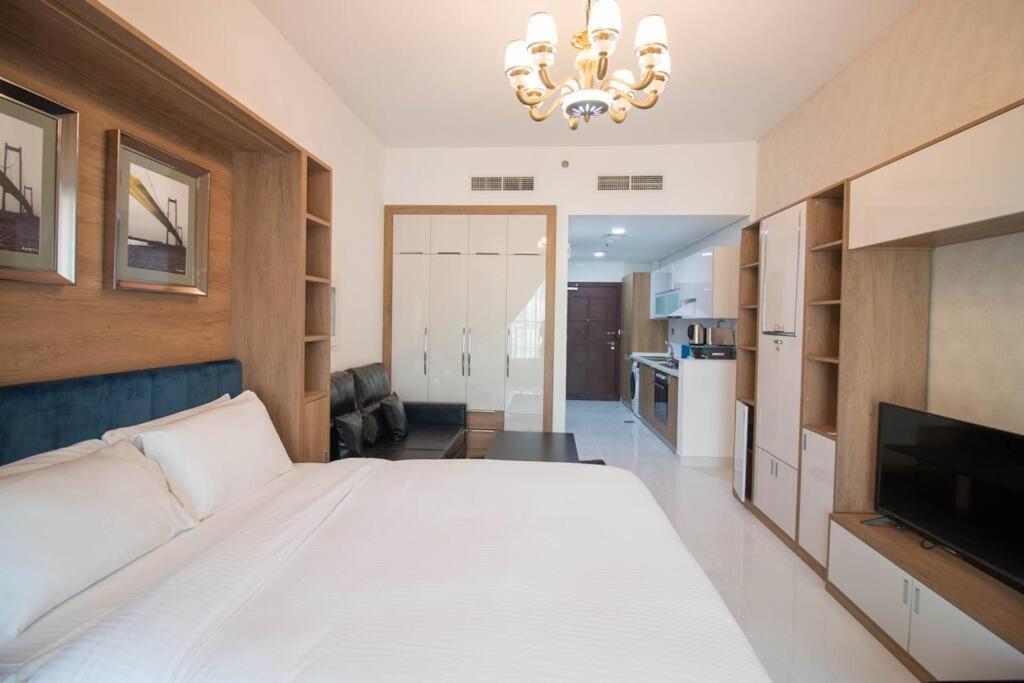Furnished Ready To Move-in Apartment